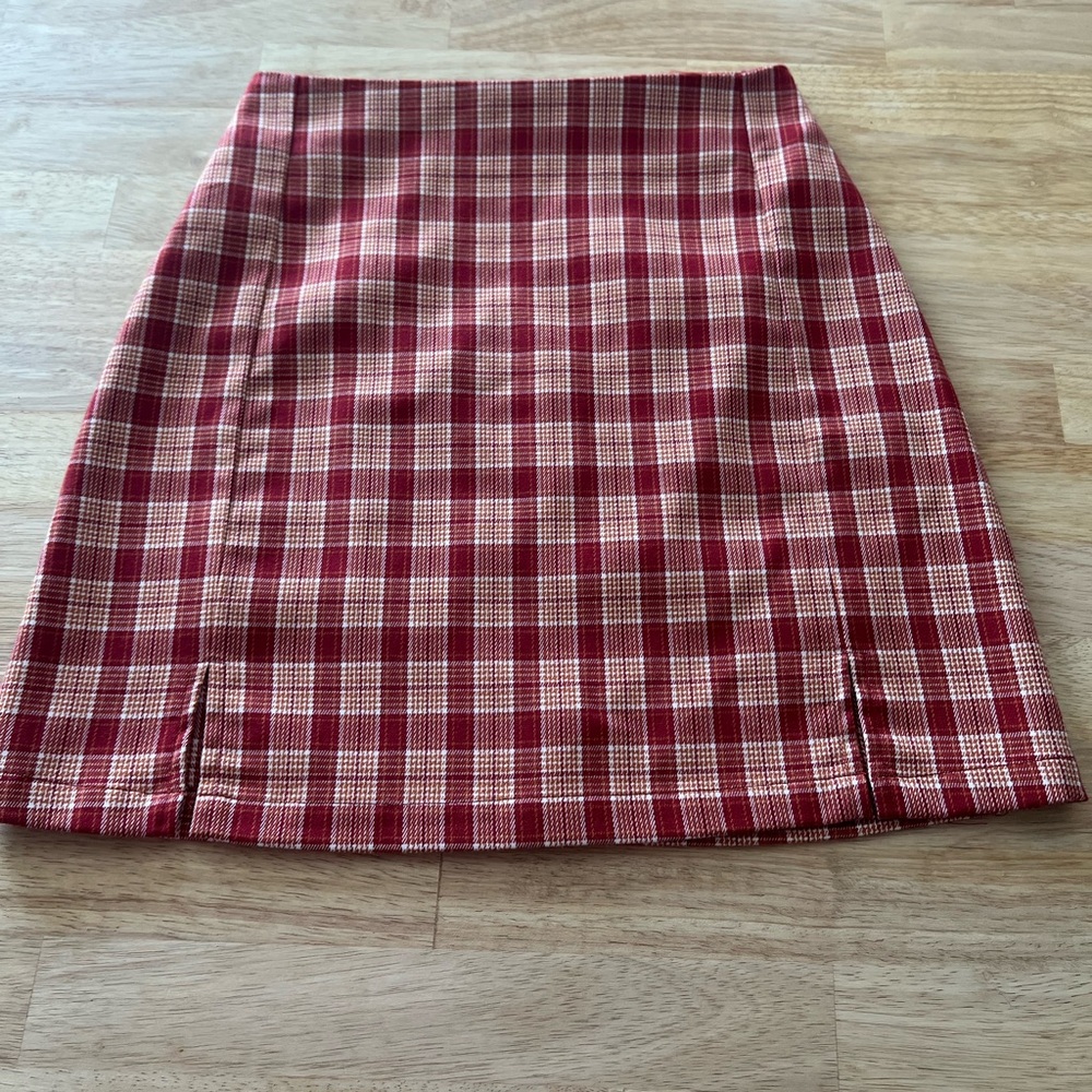 Red plaid mini skirt